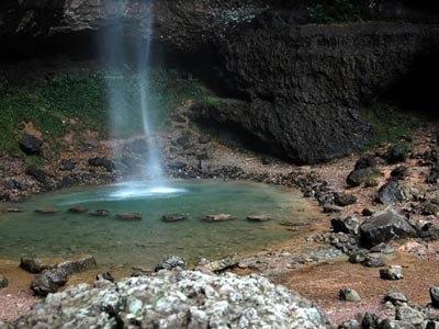 泾源六盘山老龙潭